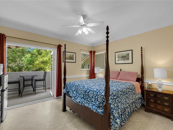 6792 SW 69th Ave, Miami FL 33143