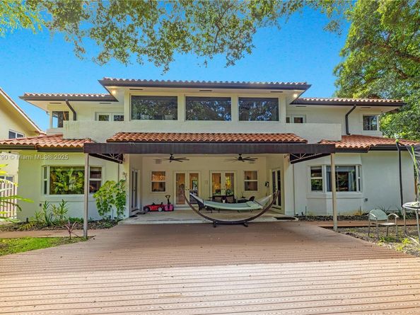 6792 SW 69th Ave, Miami FL 33143
