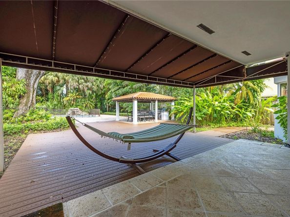 6792 SW 69th Ave, Miami FL 33143