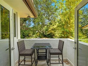 6792 SW 69th Ave, Miami FL 33143