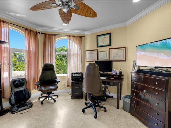 6792 SW 69th Ave, Miami FL 33143