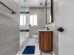 70 NE 50th St, Miami FL 33137