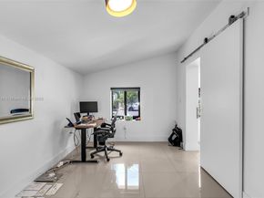 70 NE 50th St, Miami FL 33137