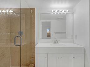 15801 W Waterside Cir 101, Sunrise FL 33326