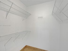 15801 W Waterside Cir 101, Sunrise FL 33326