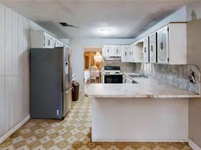 3005 SW 108th Ct, Miami FL 33165