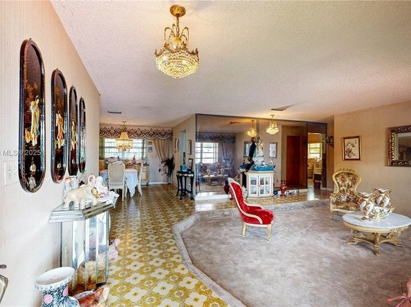 3005 SW 108th Ct, Miami FL 33165