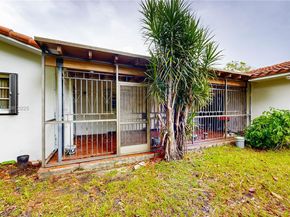 3005 SW 108th Ct, Miami FL 33165