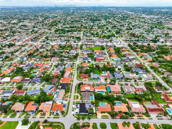 3005 SW 108th Ct, Miami FL 33165