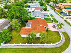 3005 SW 108th Ct, Miami FL 33165