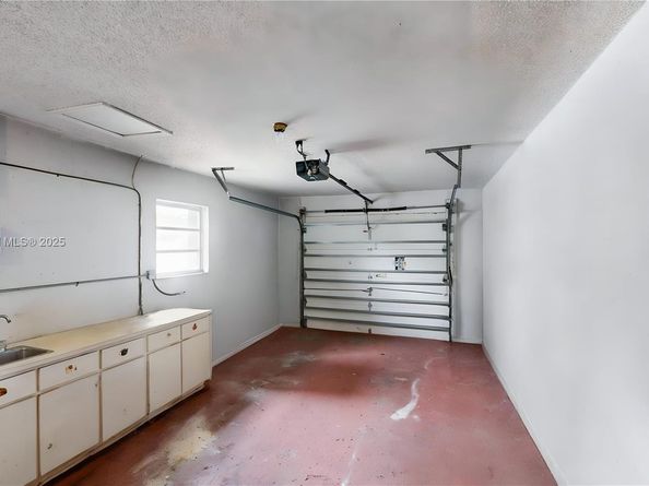 3005 SW 108th Ct, Miami FL 33165