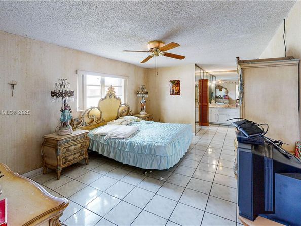 3005 SW 108th Ct, Miami FL 33165