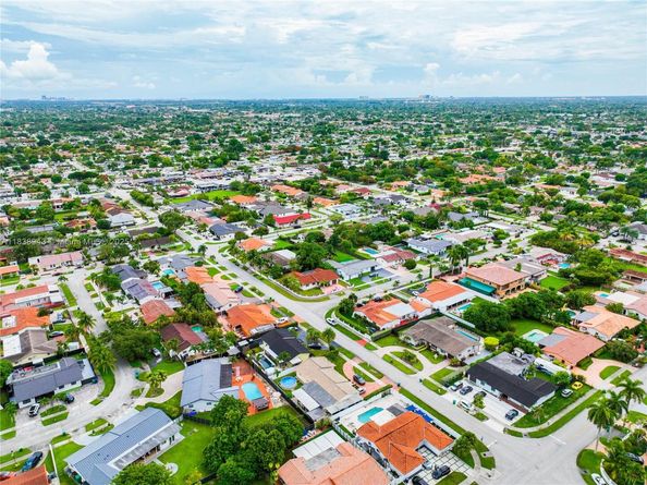 3005 SW 108th Ct, Miami FL 33165