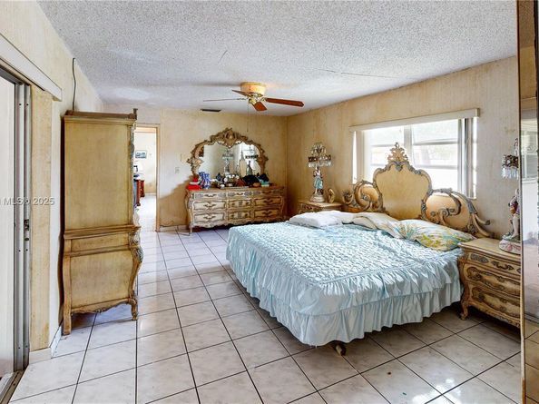 3005 SW 108th Ct, Miami FL 33165