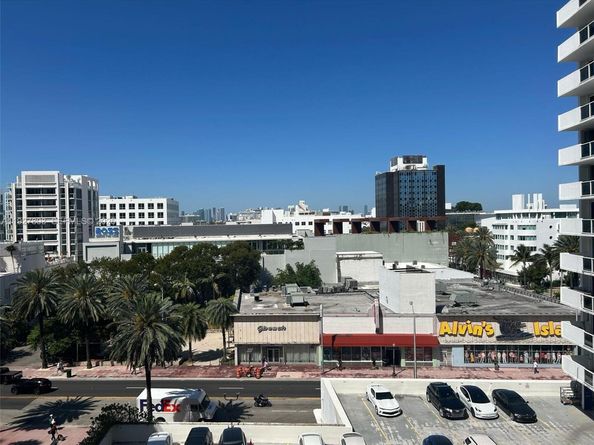 100 Lincoln Rd 722, Miami Beach FL 33139