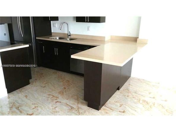 100 Lincoln Rd 722, Miami Beach FL 33139