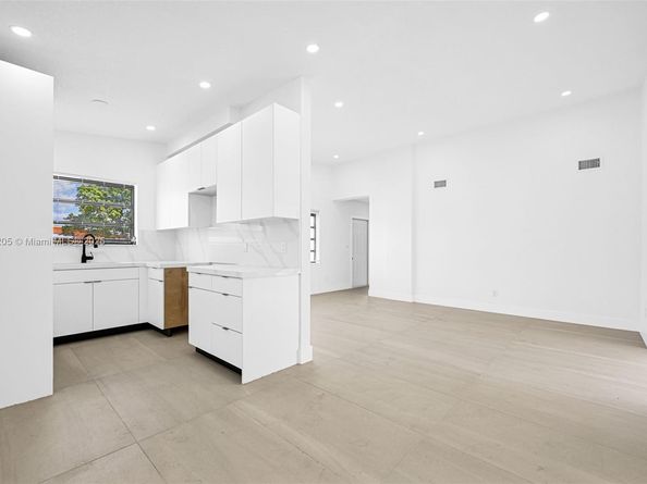 1918 NW 185th St, Miami Gardens FL 33056