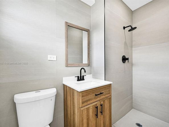 1918 NW 185th St, Miami Gardens FL 33056