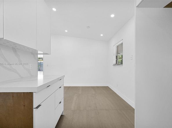 1918 NW 185th St, Miami Gardens FL 33056