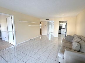 8901 Sunrise Lakes Blvd 204, Sunrise FL 33322