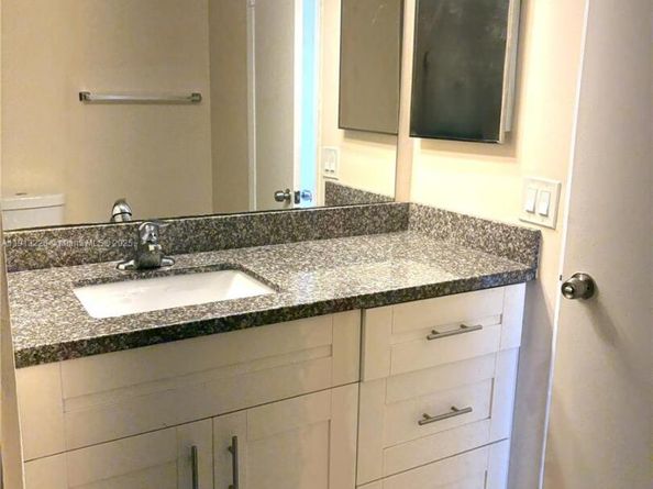 8901 Sunrise Lakes Blvd 204, Sunrise FL 33322