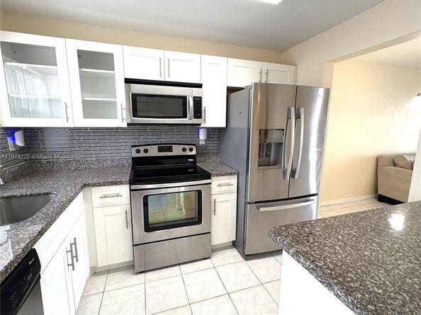 8901 Sunrise Lakes Blvd 204, Sunrise FL 33322