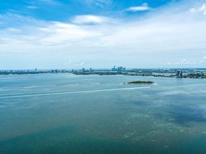 650 NE 32nd St 4206, Miami FL 33137