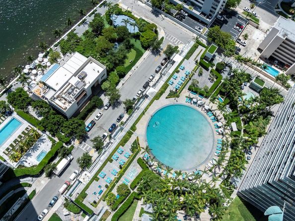 650 NE 32nd St 4206, Miami FL 33137