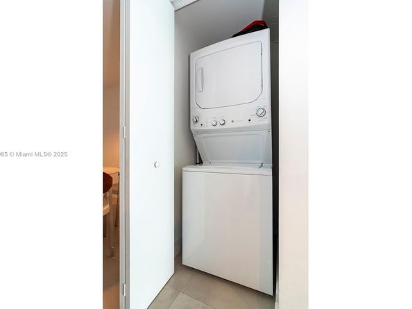 650 NE 32nd St 4206, Miami FL 33137