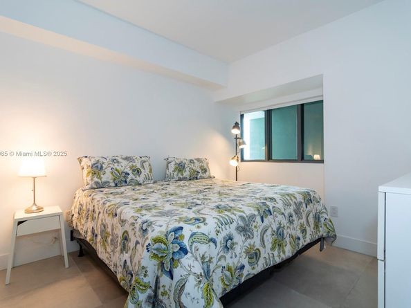 650 NE 32nd St 4206, Miami FL 33137