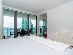 650 NE 32nd St 4206, Miami FL 33137