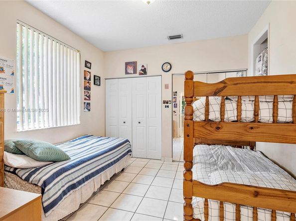 1357 Camellia Ln, Weston FL 33326