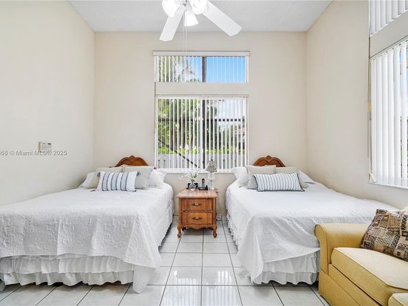 1357 Camellia Ln, Weston FL 33326