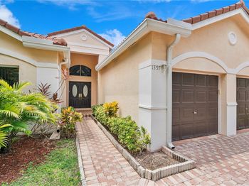 1357 Camellia Ln