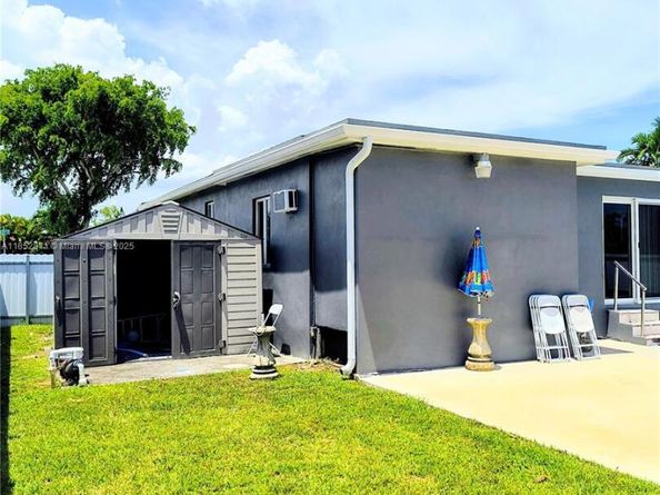 6890 SW 27 Street, Miami FL 33155