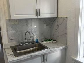 5629 SW 7th St, Miami FL 33134