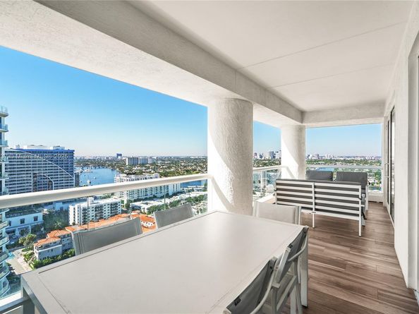 551 N Fort Lauderdale Beach Blvd R2205, Fort Lauderdale FL 33304