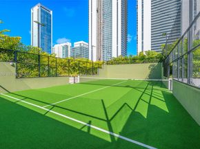 700 NE 24th St 3201, Miami FL 33137