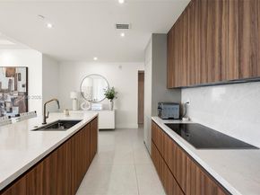 700 NE 24th St 3201, Miami FL 33137