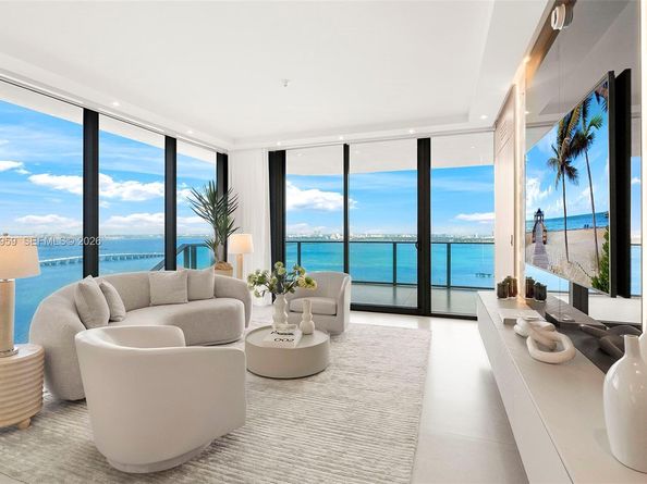 700 NE 24th St 3201, Miami FL 33137