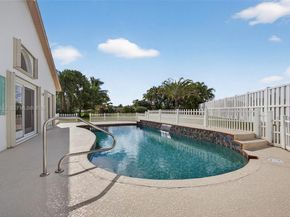 112 Camelot Ct, Royal Palm Beach FL 33411