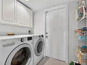 112 Camelot Ct, Royal Palm Beach FL 33411