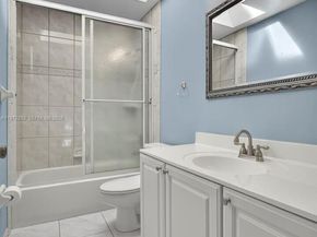 112 Camelot Ct, Royal Palm Beach FL 33411