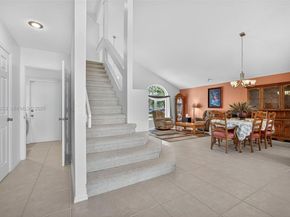 112 Camelot Ct, Royal Palm Beach FL 33411