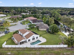 112 Camelot Ct, Royal Palm Beach FL 33411