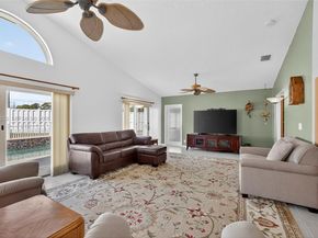 112 Camelot Ct, Royal Palm Beach FL 33411