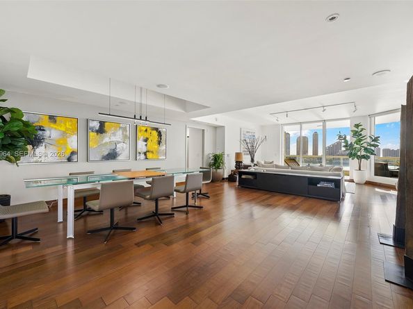 6000 Island Blvd 1208, Aventura FL 33160