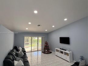 10378 Welleby Isles Blvd, Sunrise FL 33351