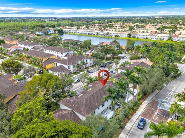4289 NE 10th Ct, Homestead FL 33033