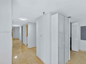 520 Brickell Key Dr A604, Miami FL 33131